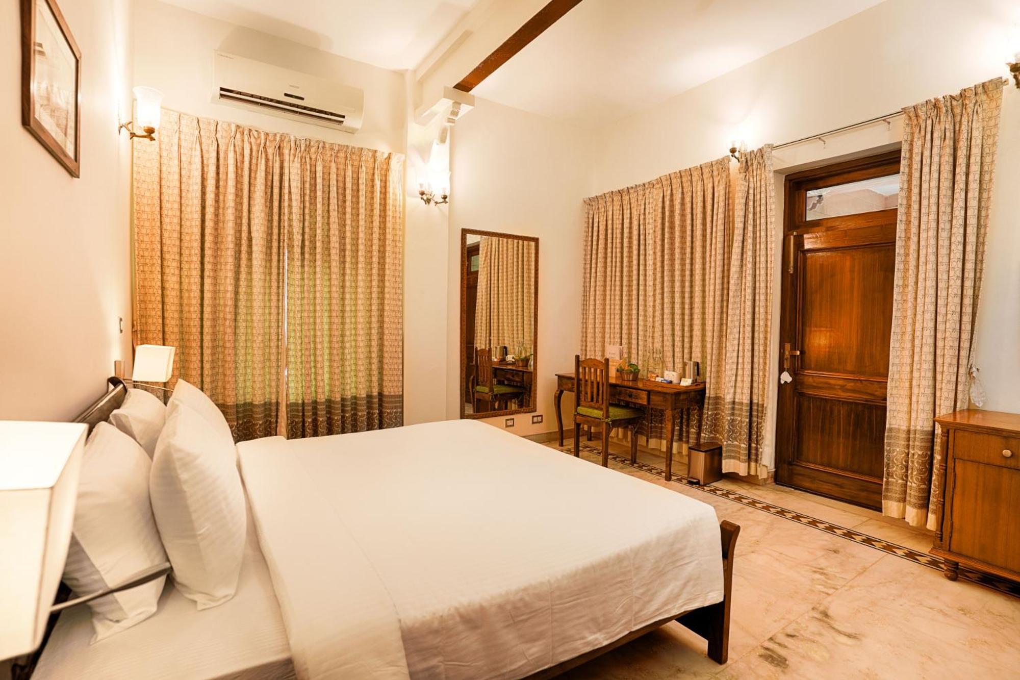 Club Mahindra Bharatpur Hotel Екстериор снимка