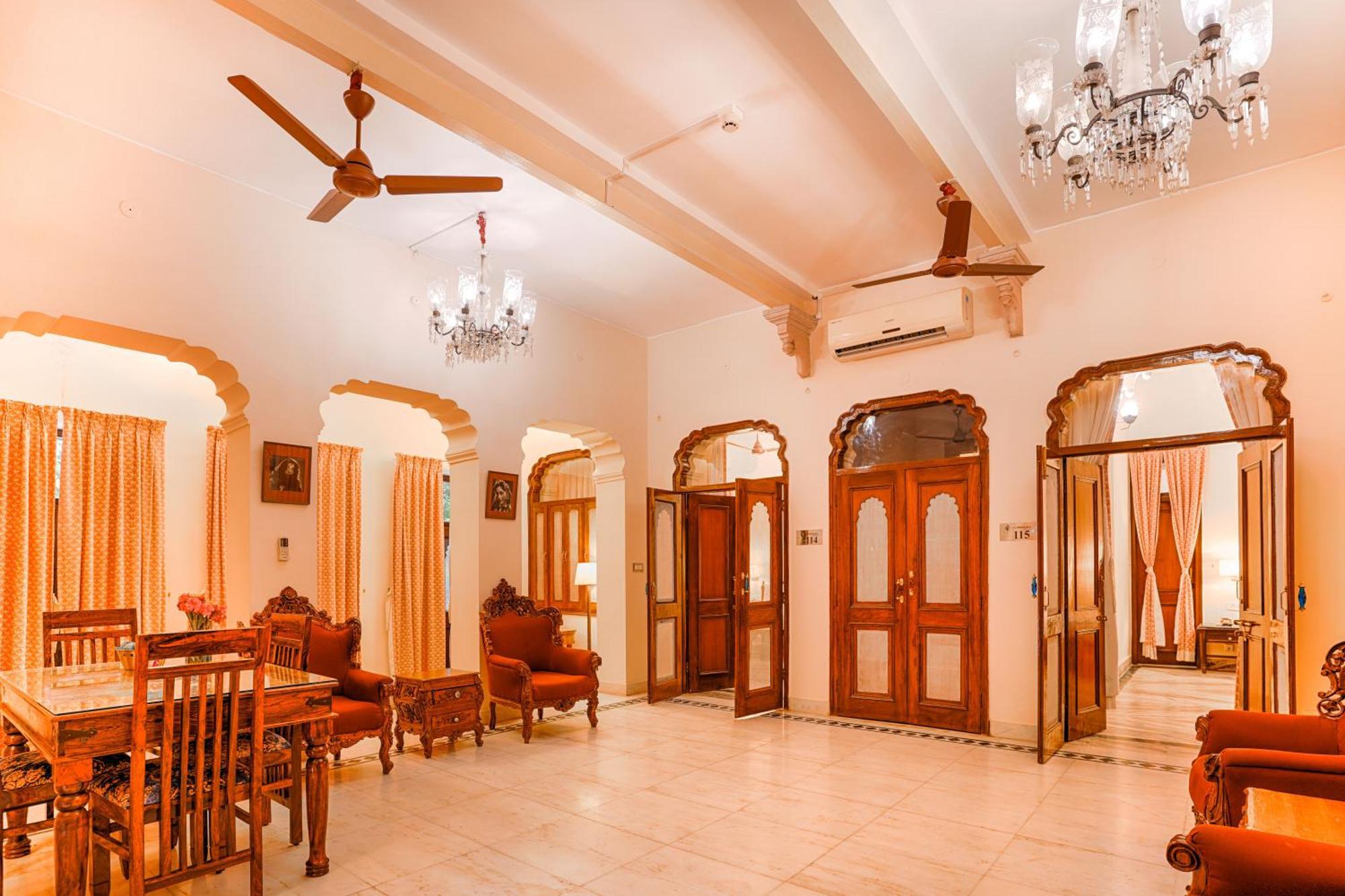 Club Mahindra Bharatpur Hotel Екстериор снимка